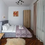 公寓 Friends House- сучасні в центрі львова *