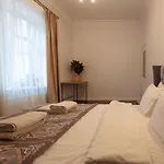 公寓 Friends House- сучасні в центрі львова *