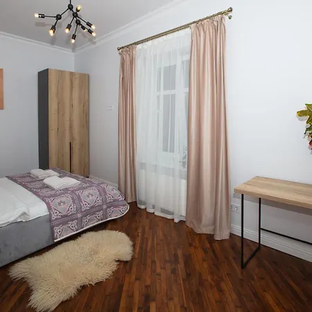 公寓 Friends House- сучасні в центрі львова 利沃夫