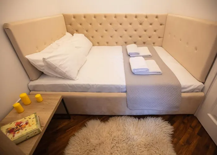 Friends House- сучасні в центрі львова Апартаменты