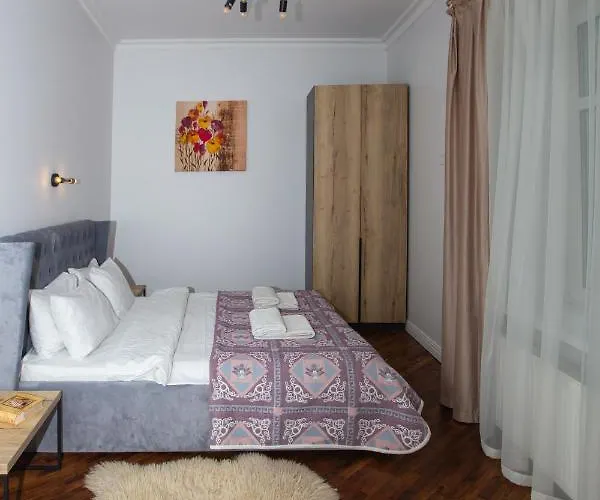 Апартаменты Friends House- сучасні в центрі львова *