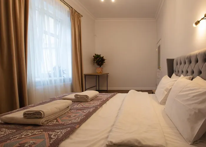 Apartament Friends House- сучасні в центрі львова *