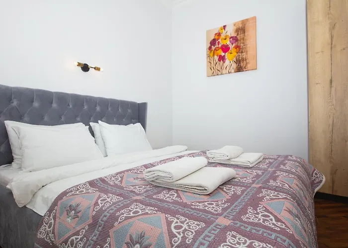 Apartament Friends House- сучасні в центрі львова *