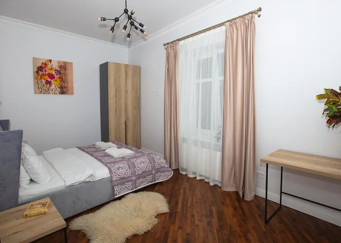 Friends House- сучасні в центрі львова Апартаменты